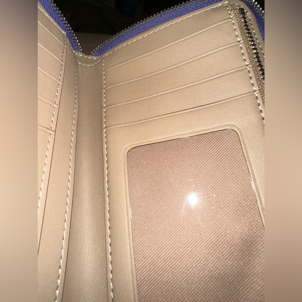 Medium Id Zip Wallet With Checkerboard Print - Picture 5 of 15